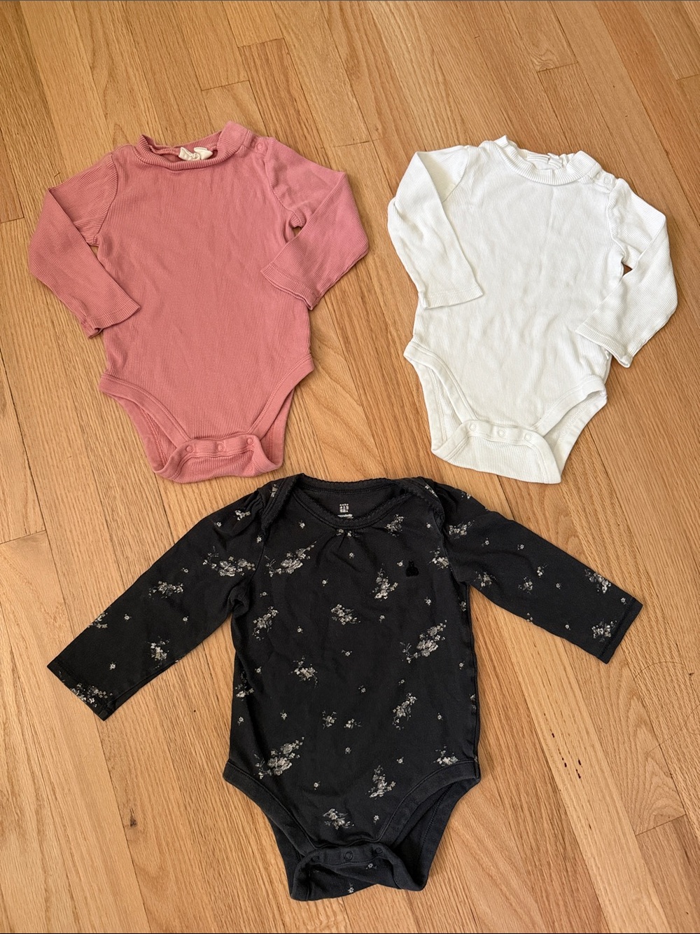 GAP cotton Ribbed Pink, white, & Black Floral long sleeved bodysuit